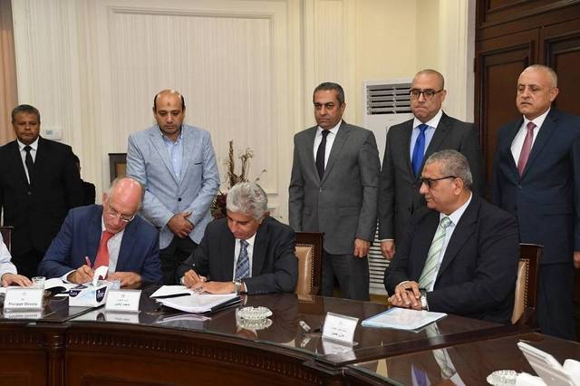 Egypt signs MoU with BESIX, Orascom to build waste-to-fuel plant